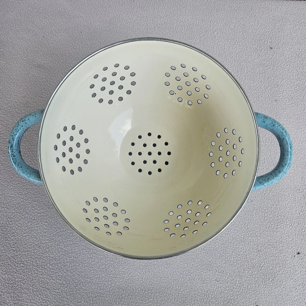Paula Deen Small Colander Pasta Strainer Robin Egg Blue Speckled Handles